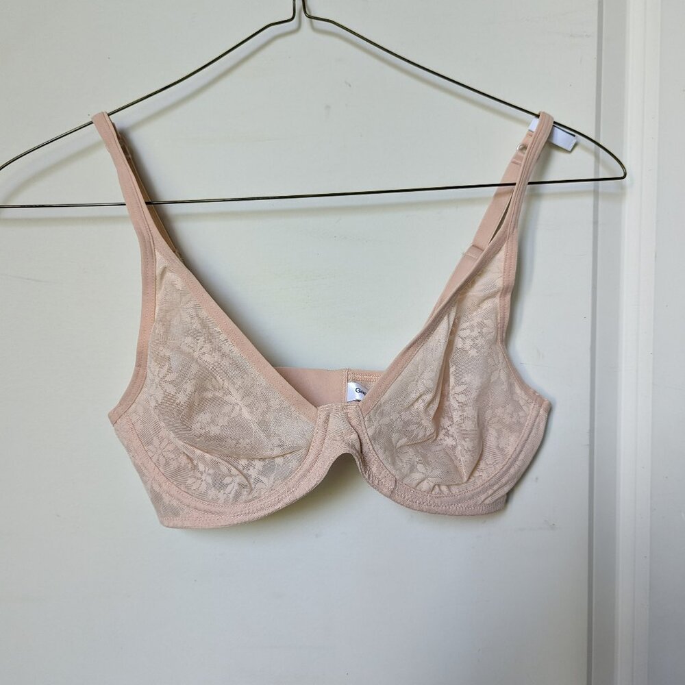 Gap Body Bare Natural Lace Plunge Bra